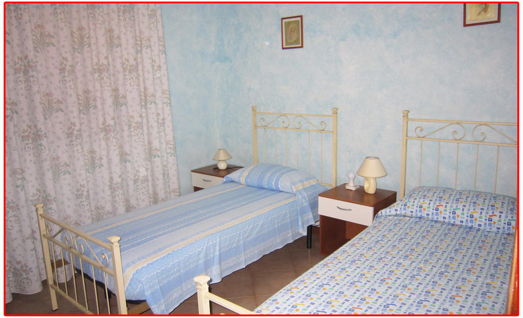 B&B Casa Di Mari Aci SantʼAntonio Rom bilde