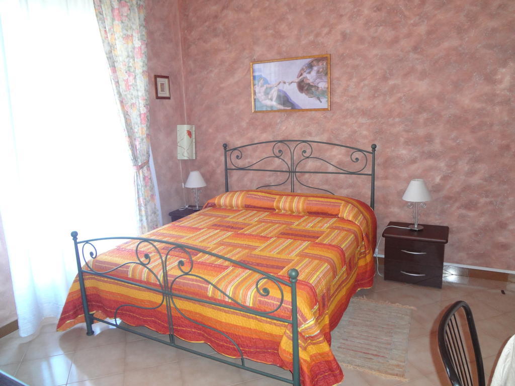 B&B Casa Di Mari Aci SantʼAntonio Rom bilde